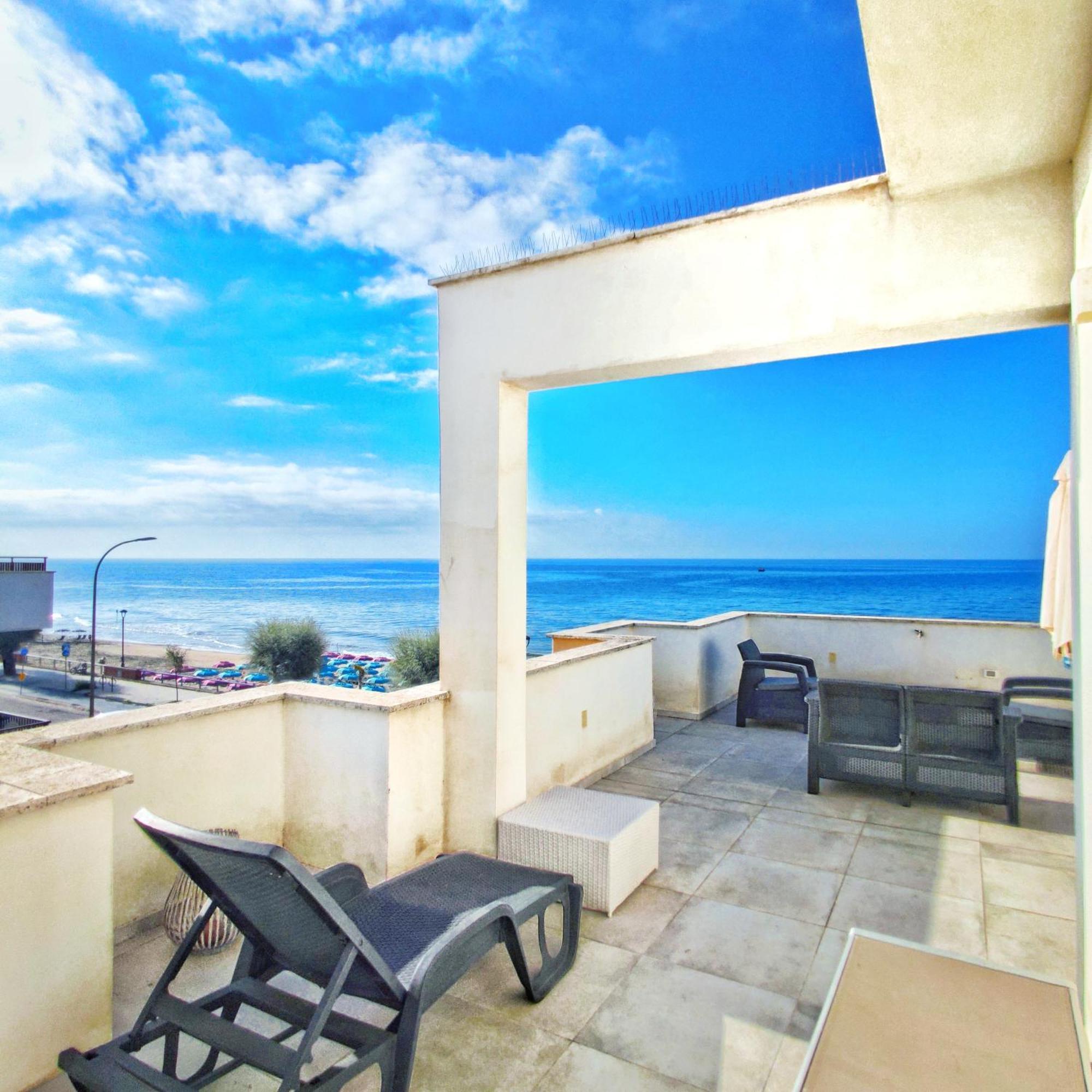 Piccolo Hotel แตร์ราชินา ภายนอก รูปภาพ