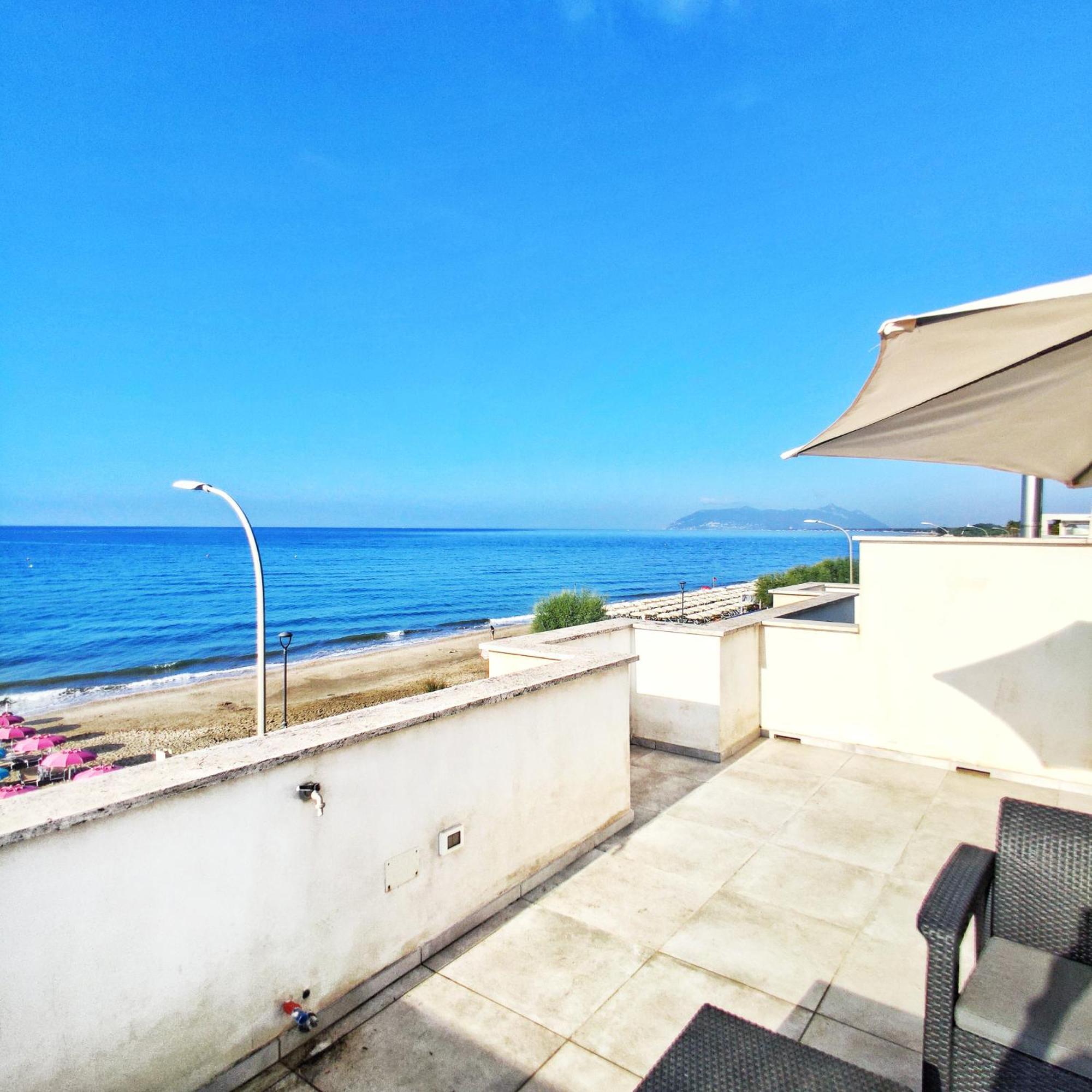Piccolo Hotel แตร์ราชินา ภายนอก รูปภาพ
