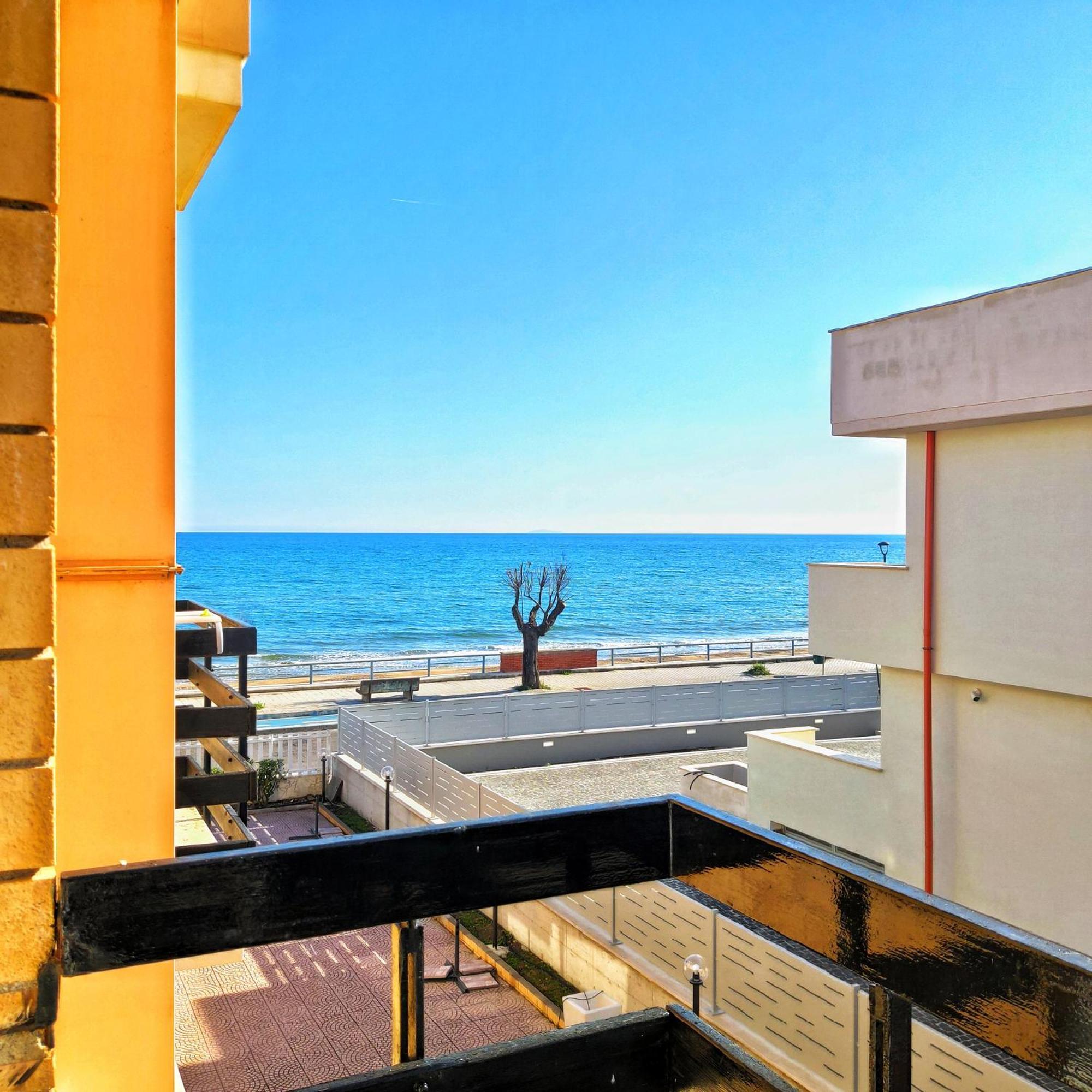 Piccolo Hotel แตร์ราชินา ภายนอก รูปภาพ