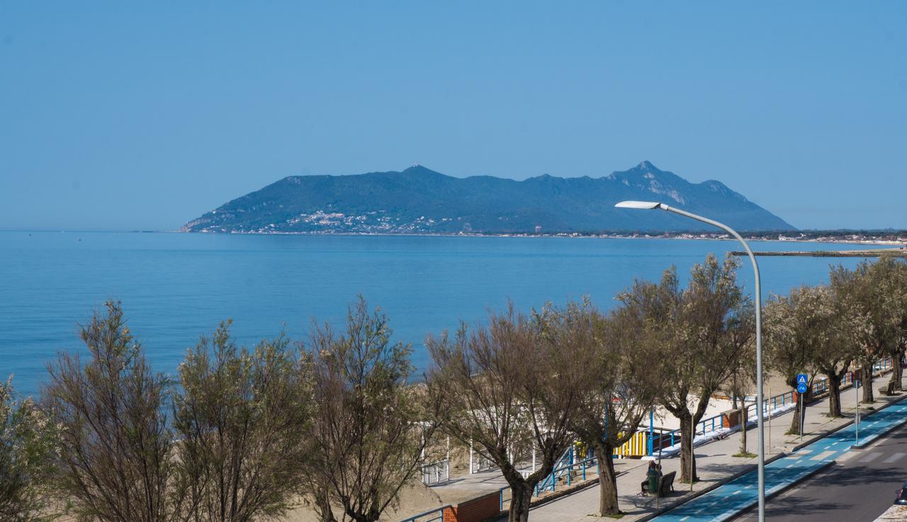 Piccolo Hotel แตร์ราชินา ภายนอก รูปภาพ